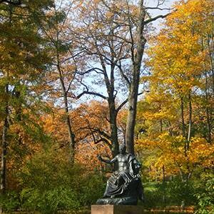 statue in Catherine park